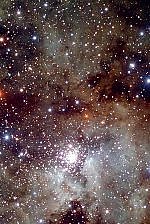 Sternentstehungsregion NGC 3603 im Sternbild Schiffskiel