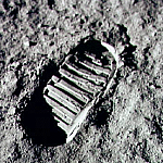 „That’s one small step for man, one giant leap for mankind“